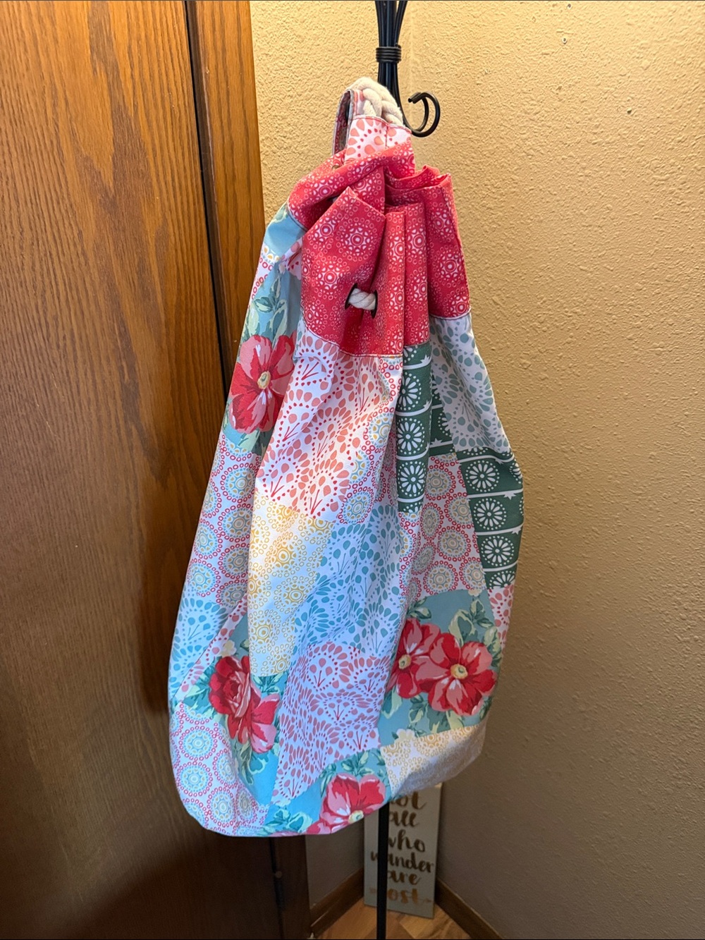 The Pioneer Woman Pink & Teal Floral Patchwork Drawstring laundry bag